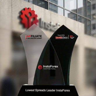 InstaForex - Vainqueur dans la nomination « Lowest Spreads Leader »